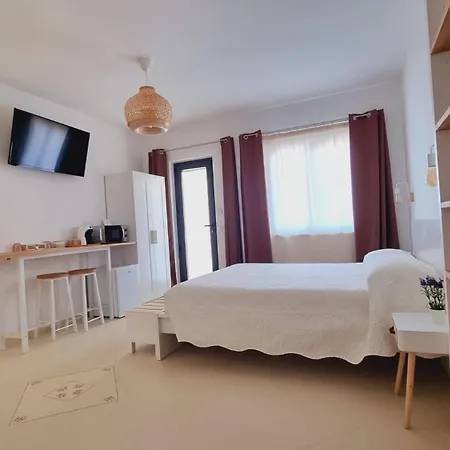 Lotto 16 - Guest house *